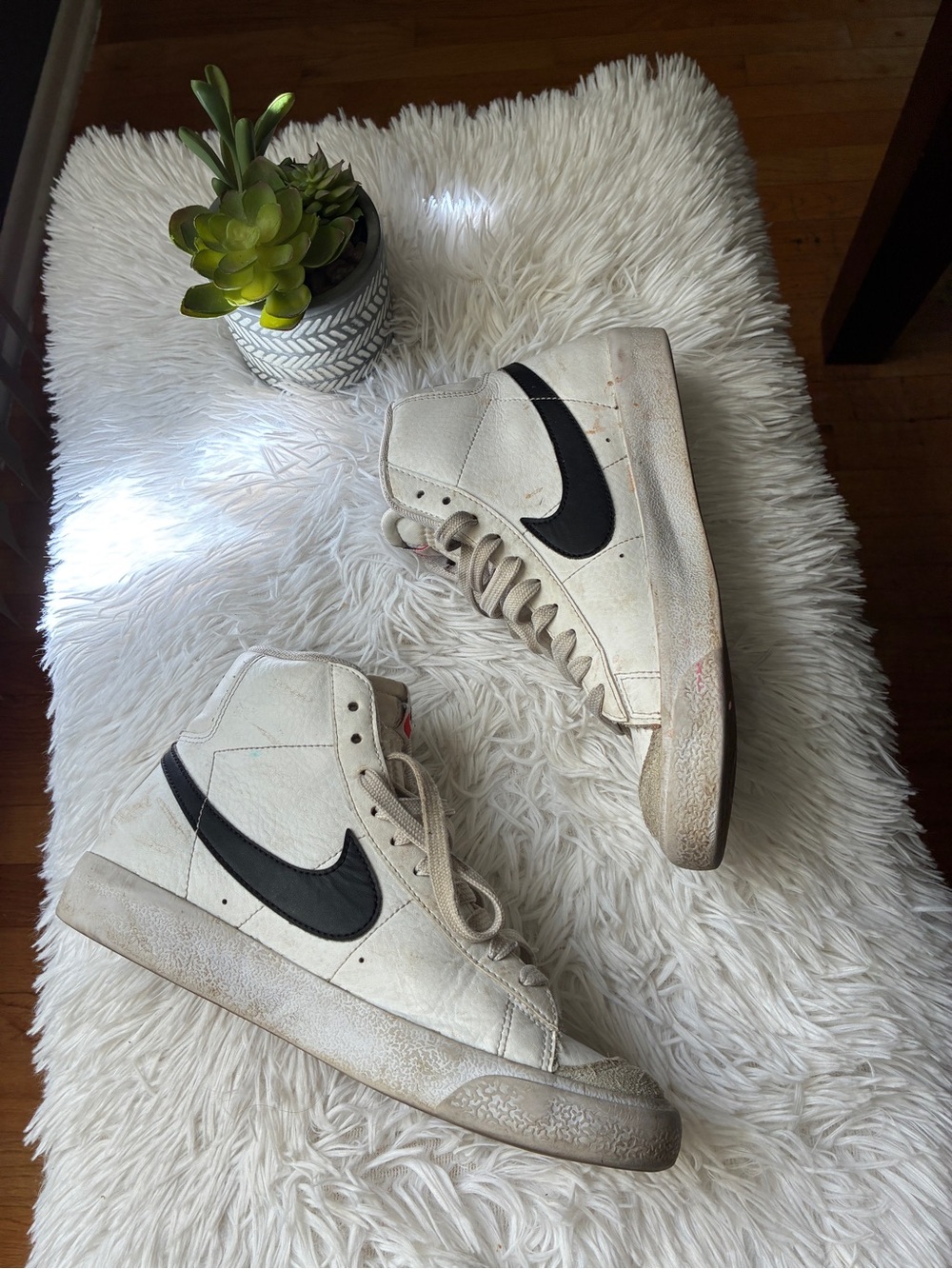 Nike Blazer Mid 77 Sneakers 🤍 - Picture 5 of 9
